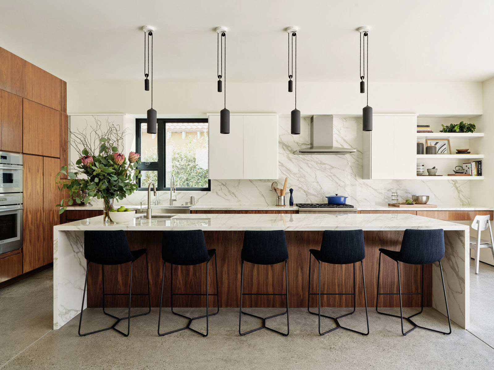 Beverly Hills Custom Home Builders — Farnsworth Builders
