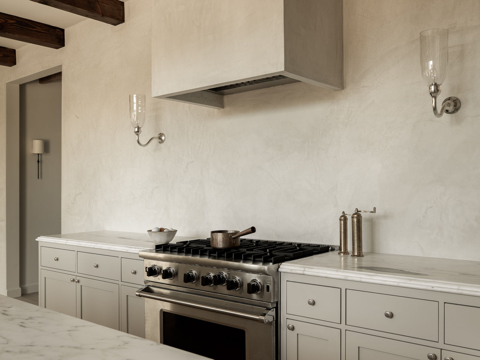 Los Angeles french traditional by Farnsworth Builders