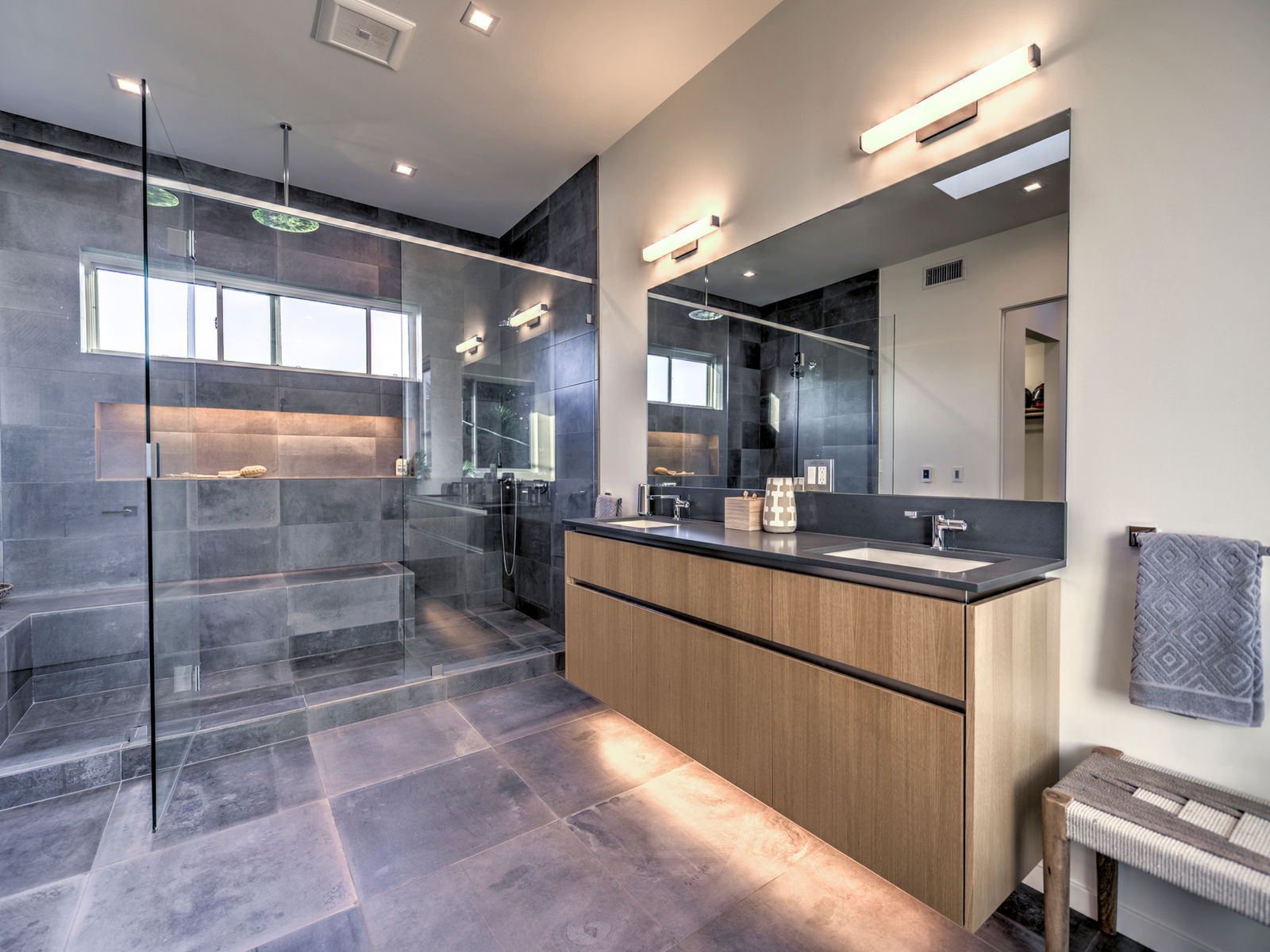 Mar Vista modern luxury by Farnsworth Builders