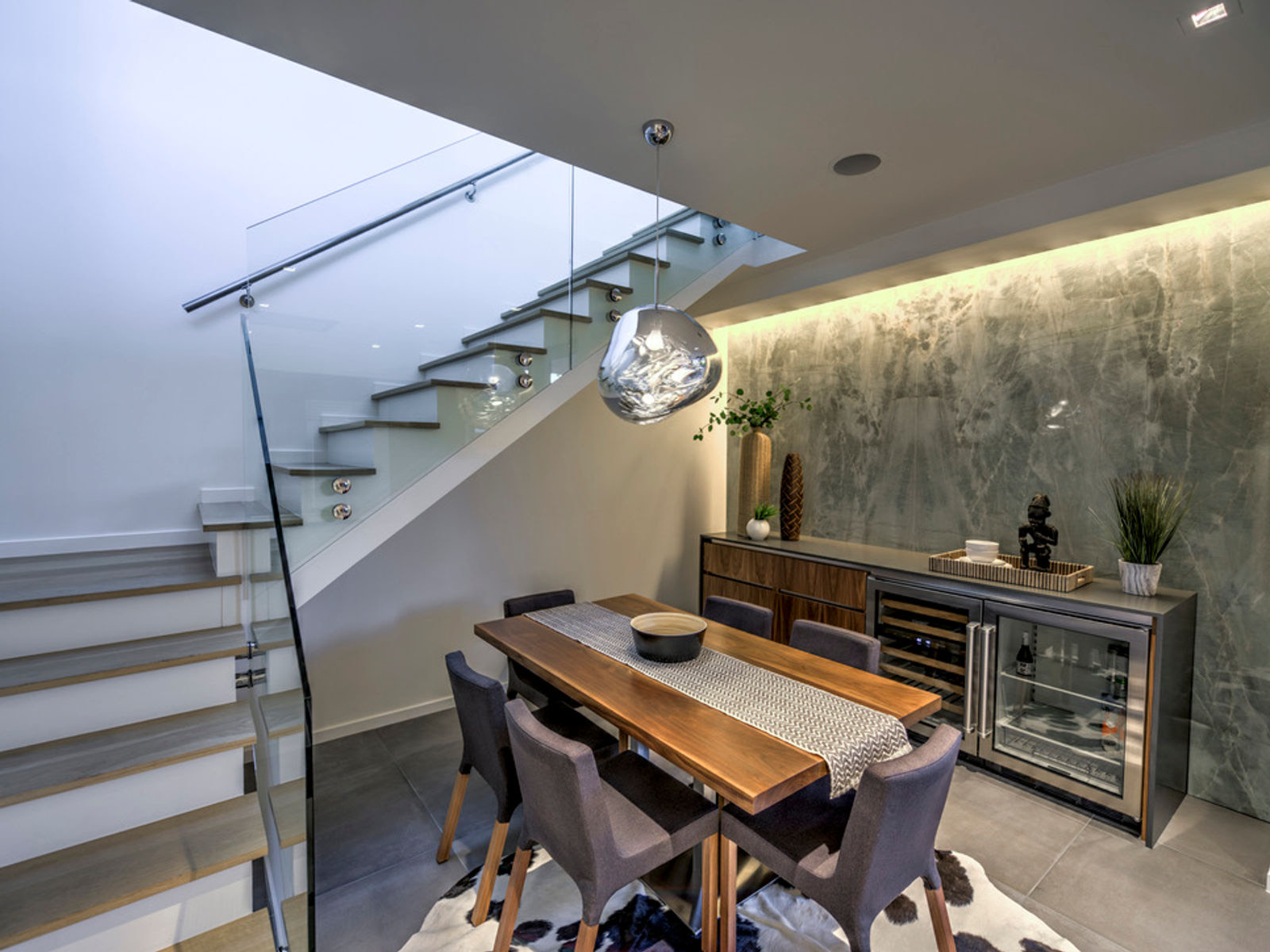 Mar Vista modern luxury by Farnsworth Builders