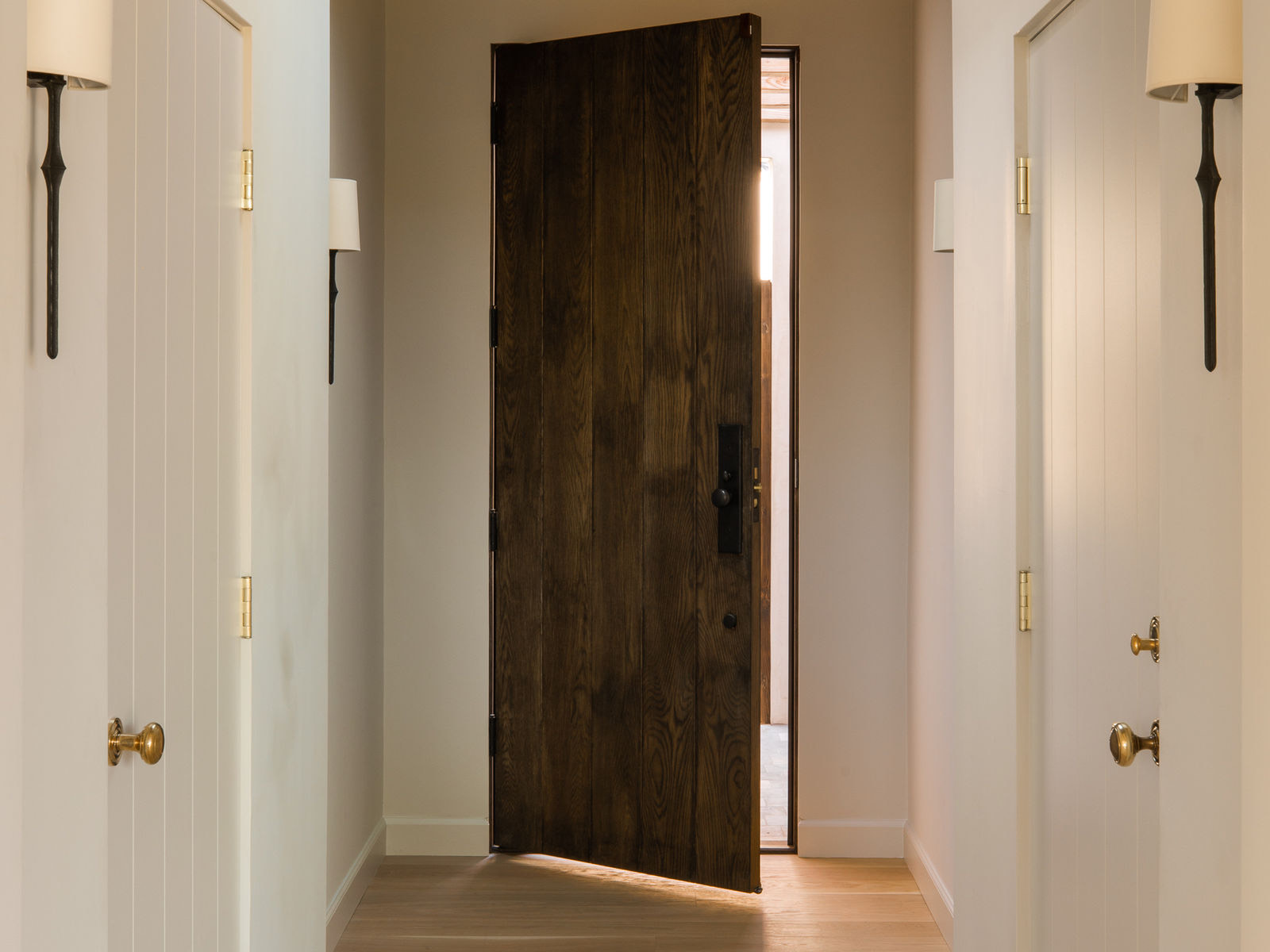 Pacific Palisades Home Builders — project by Farnsworth Builders