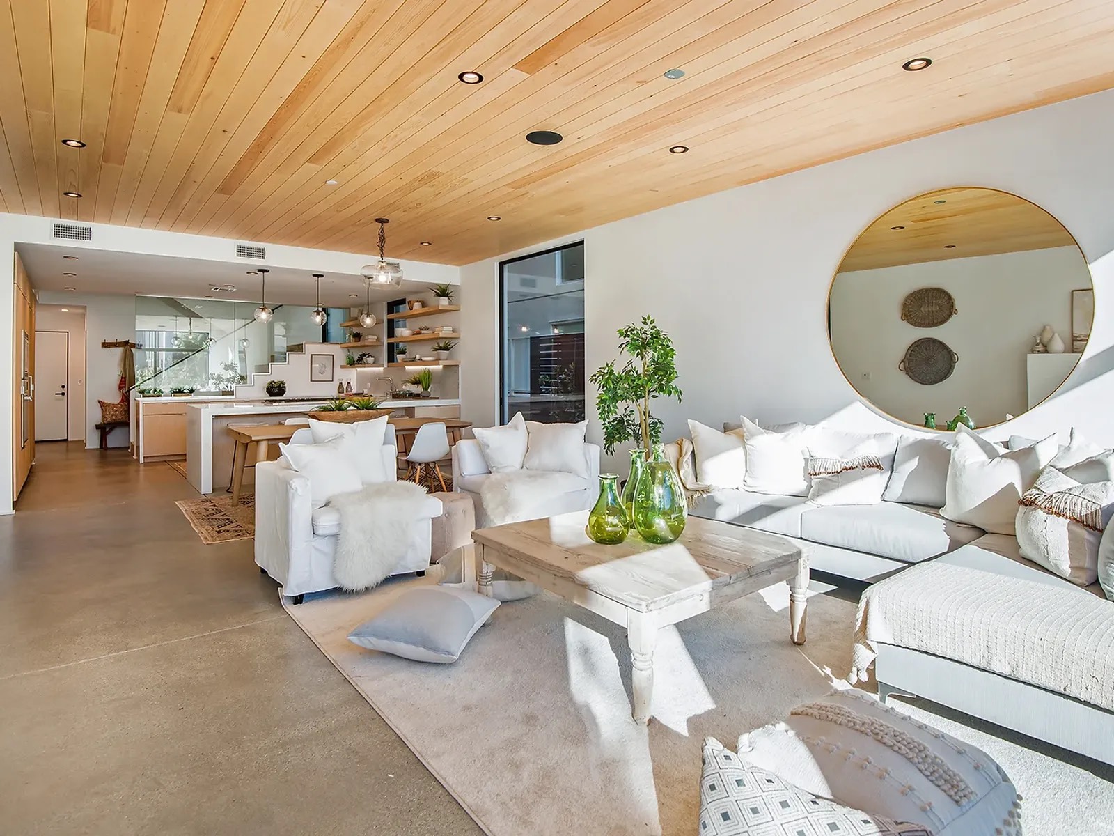 Venice custom modern by Farnsworth Builders