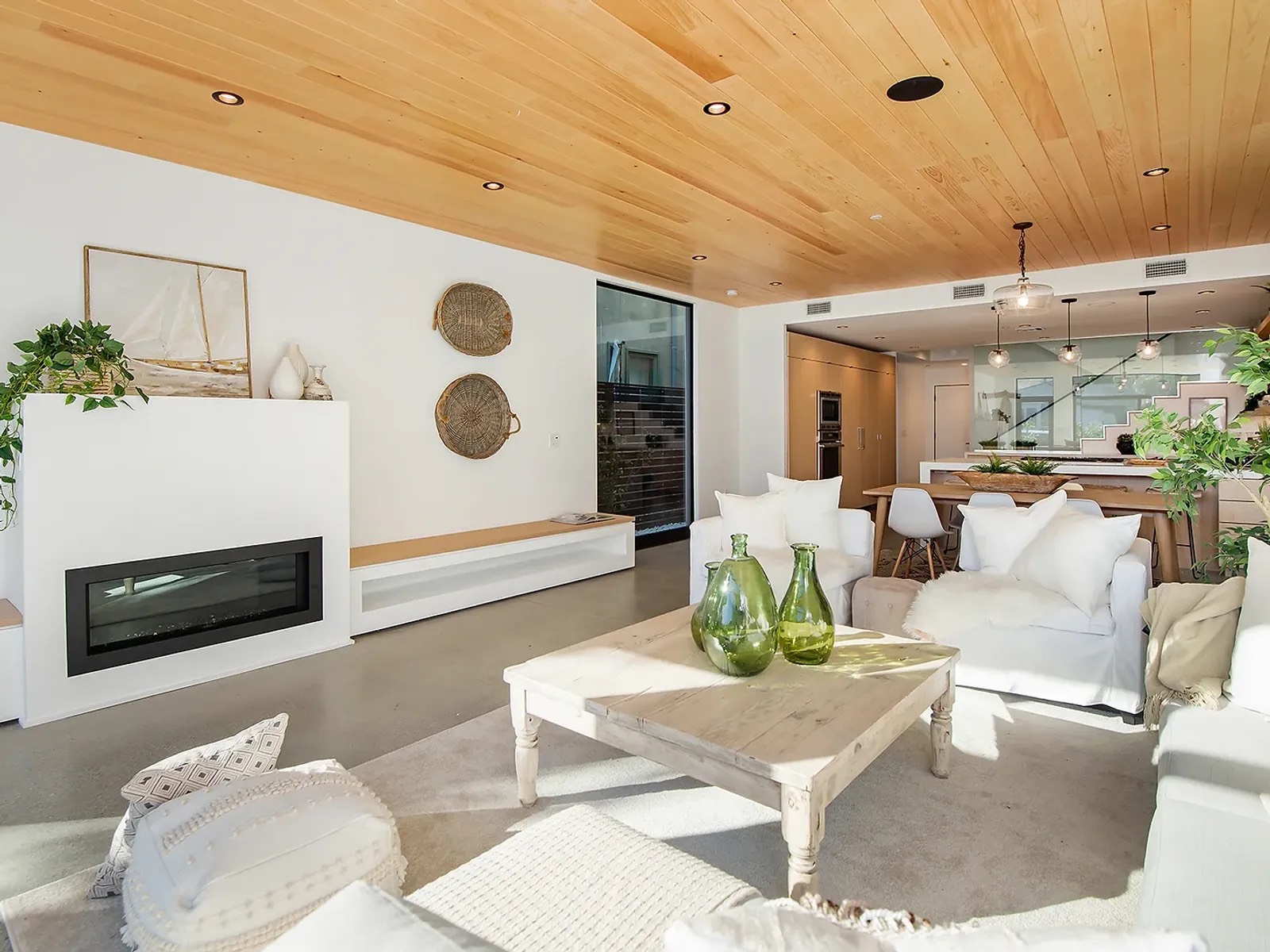 Venice custom modern by Farnsworth Builders